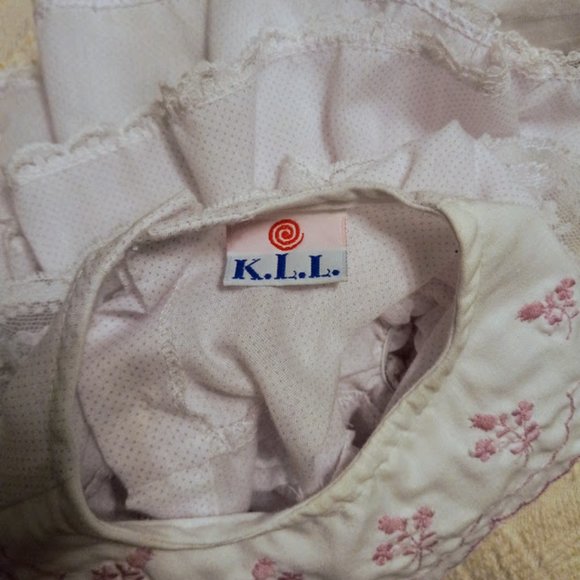 KLL Vintage Dress. 18 months. White with pastel pink dots. Embroidered lace! - Picture 6 of 6